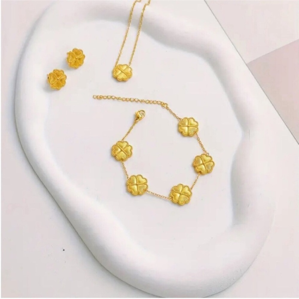 3 PC Gold Plated Titanium Clover Necklace & Bracelet & studs Earrings Great Gift
